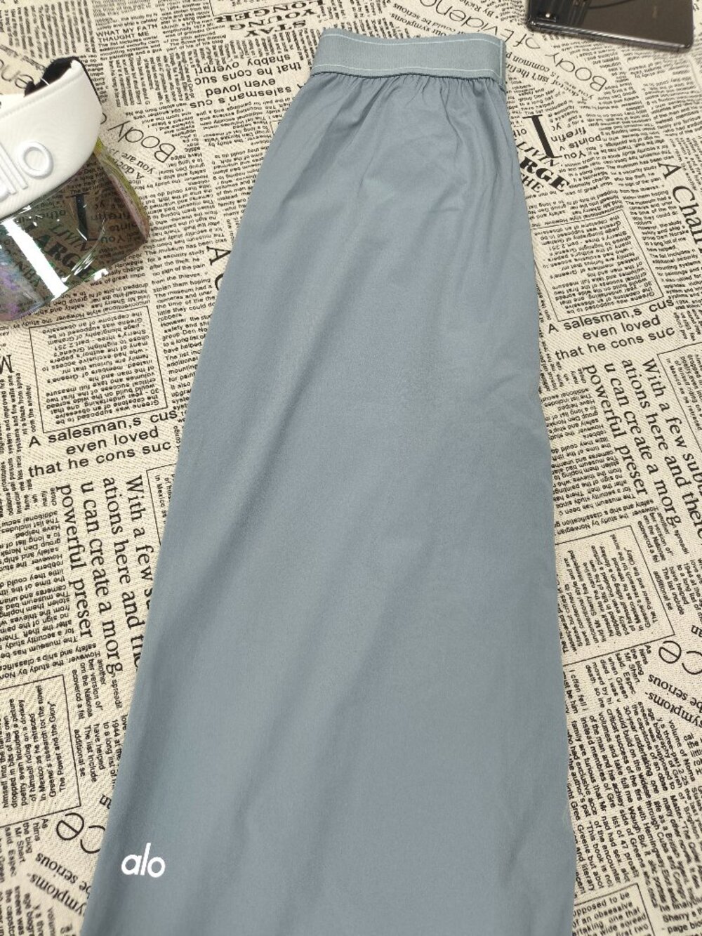 NWT🎉Steel Grey Alo Yoga Suit Up Trouser Relaxed Pants Clean Girl Style😉Regular - Picture 5 of 7